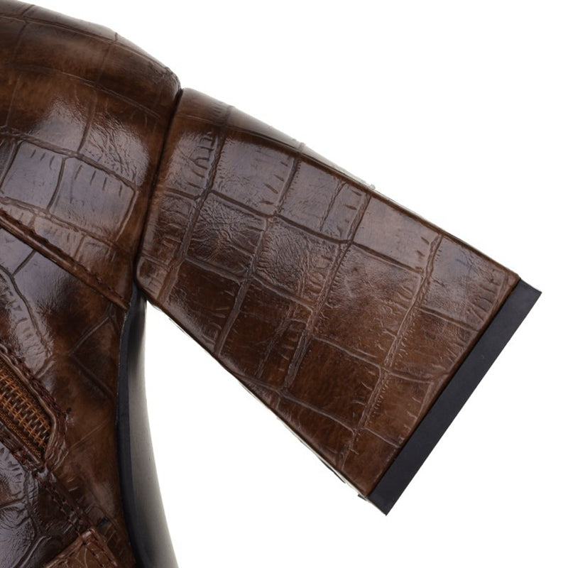 Crocodile like short boots