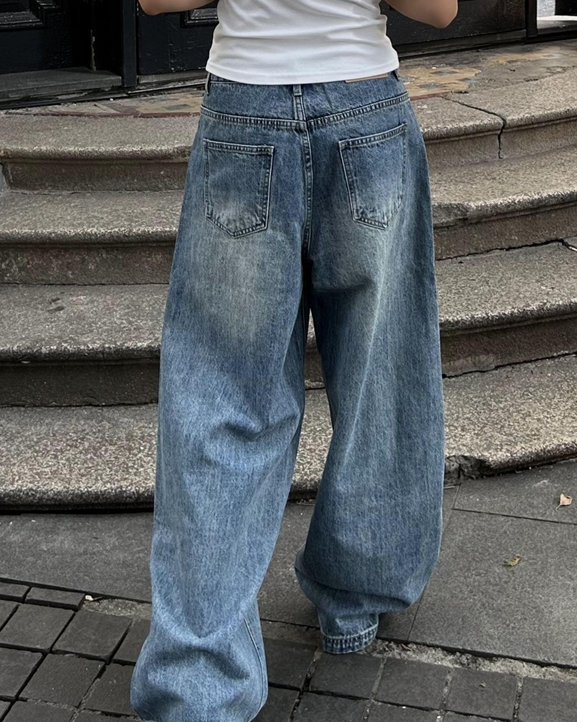 Vintaged wash wide jeans