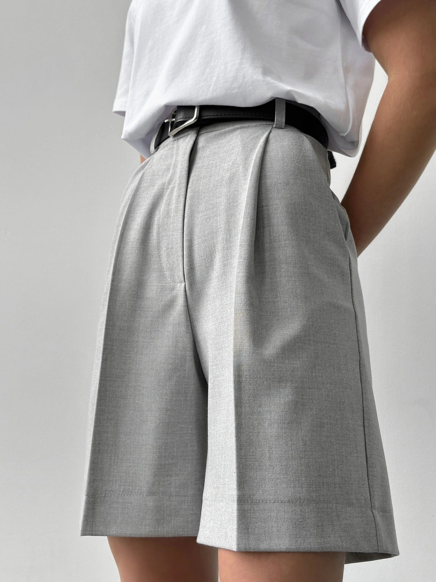 Half high slacks pants