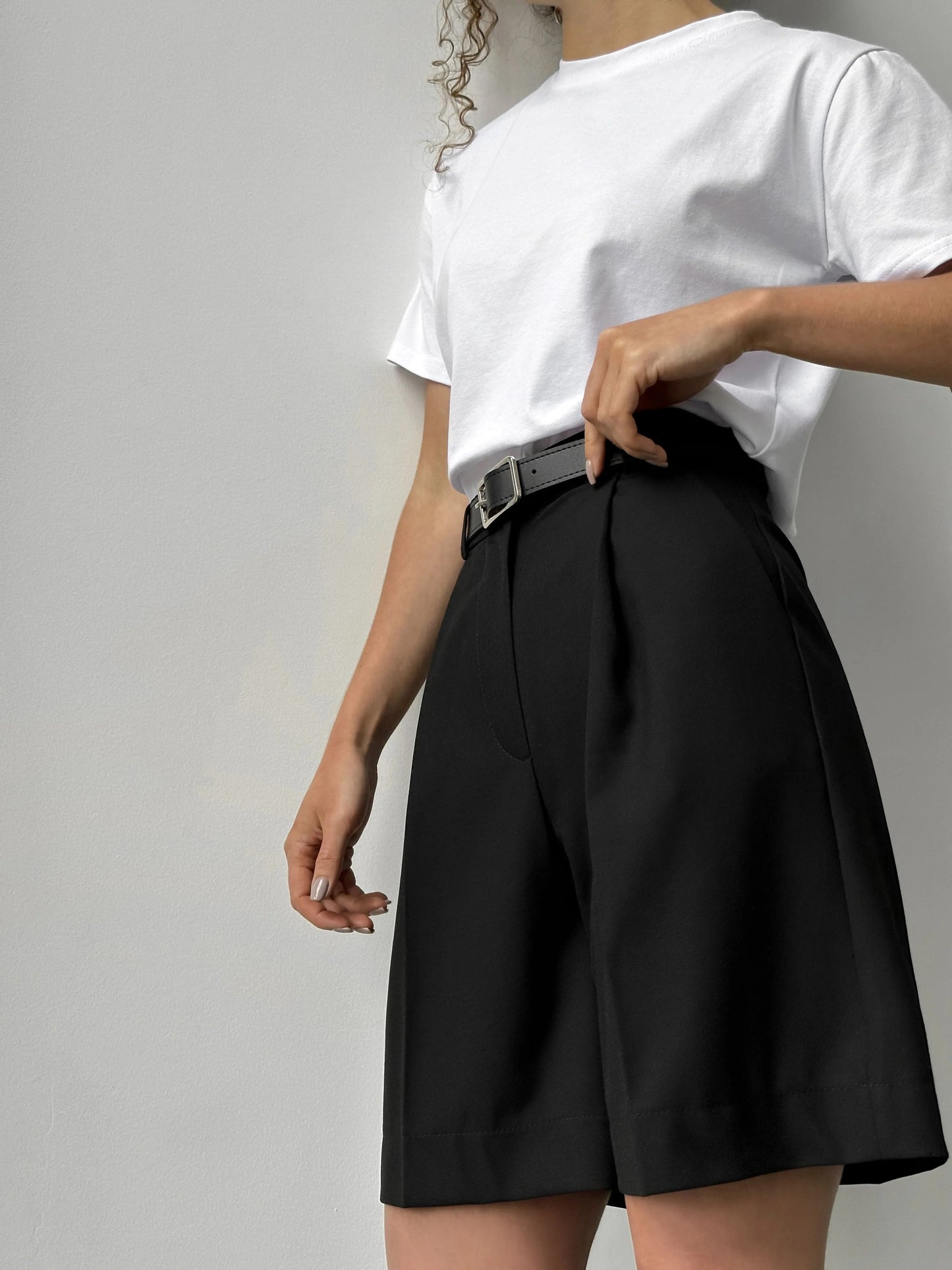 Half high slacks pants
