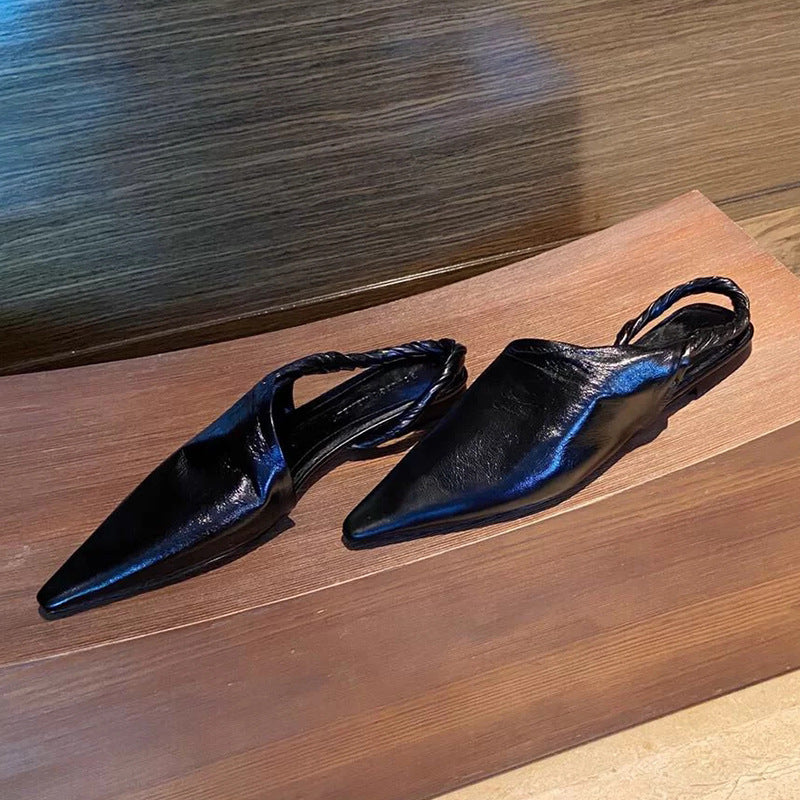 Leather pointed slip pumps