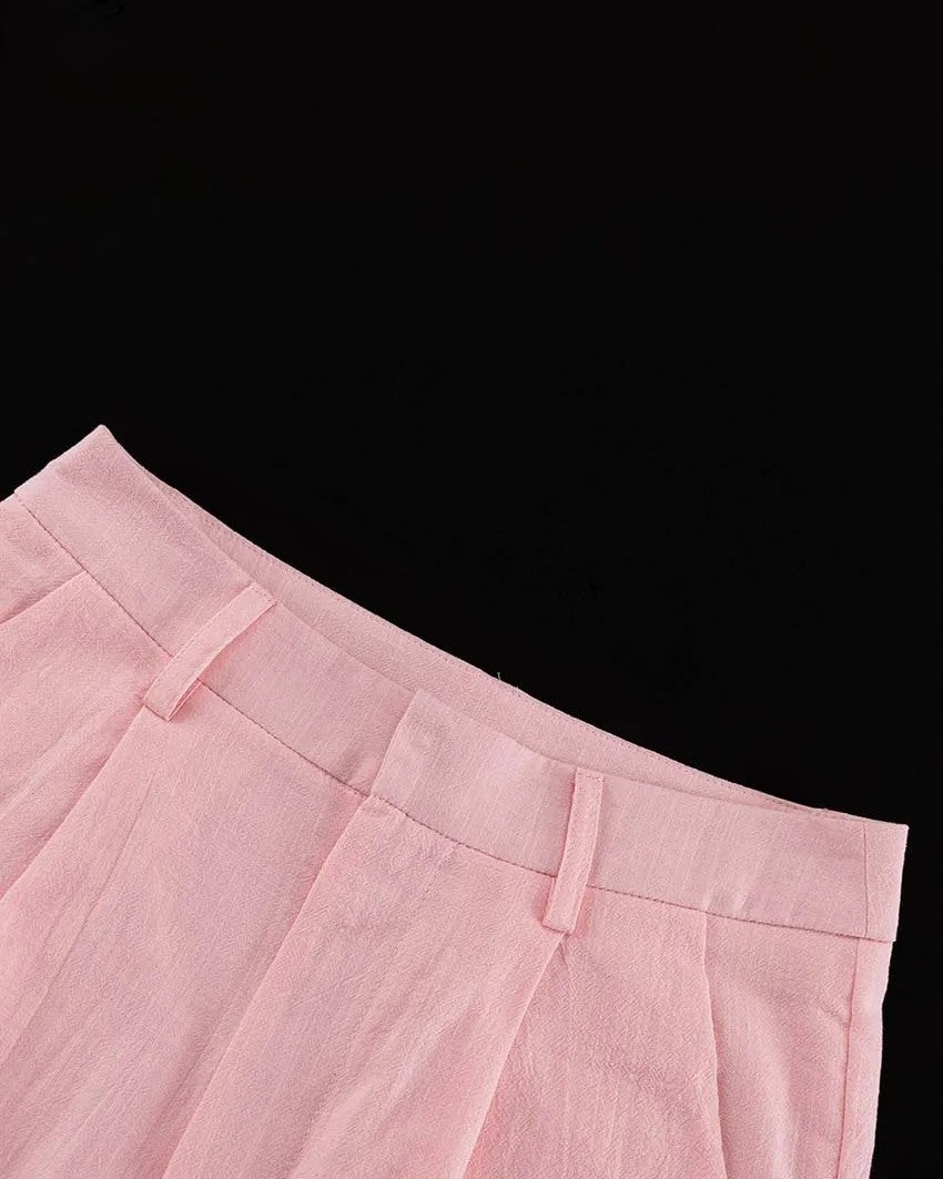 Pinky lace up set up