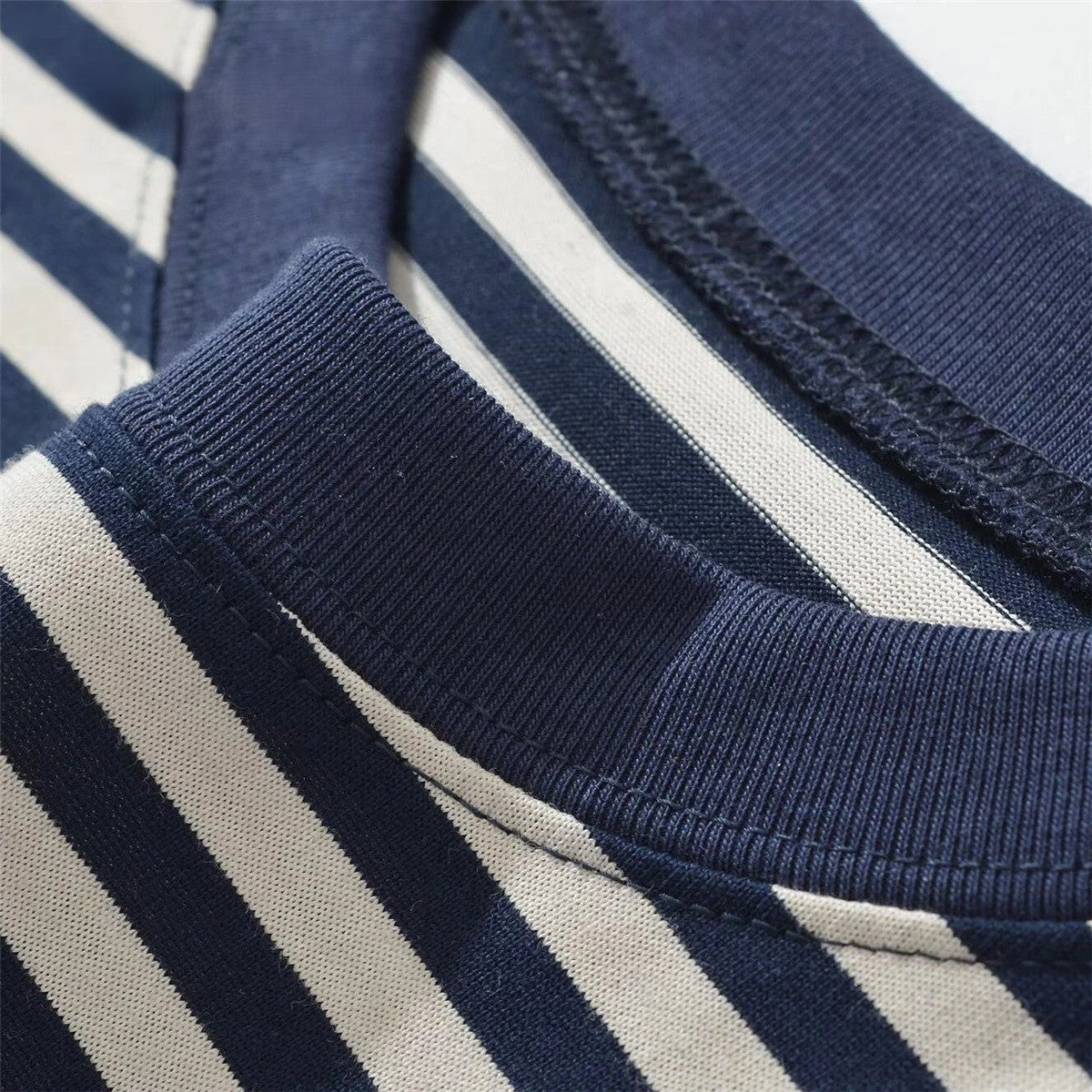 Loosy border long tee