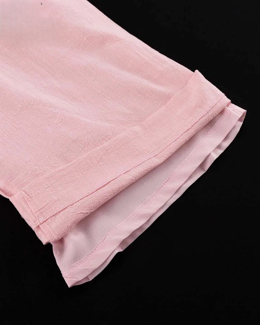 Pinky lace up set up