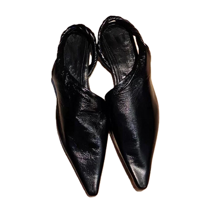 Leather pointed slip pumps