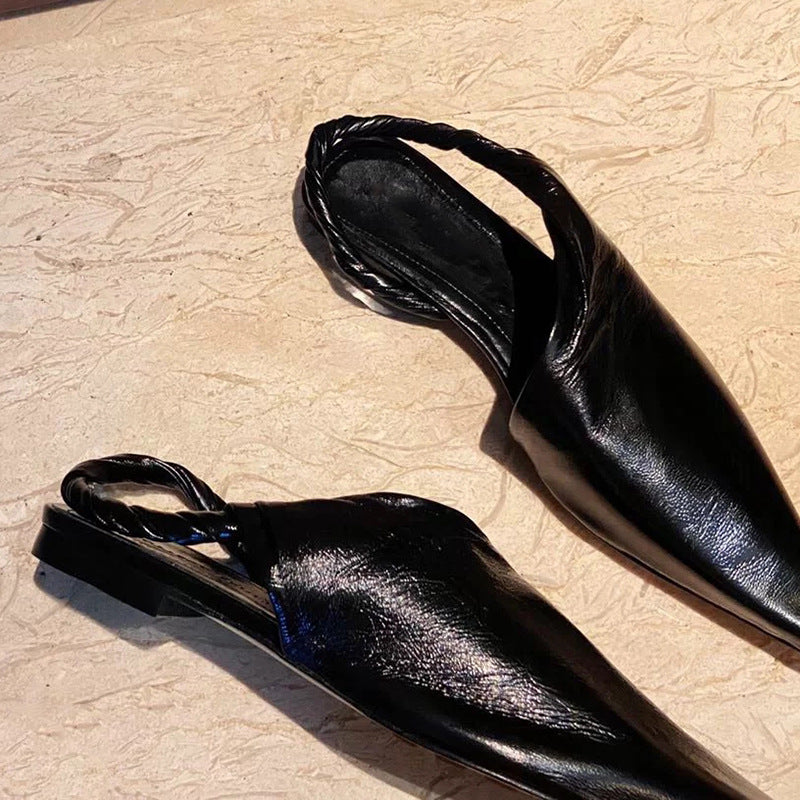 Leather pointed slip pumps