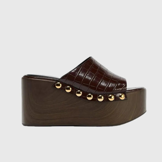 Woody wedge sandal